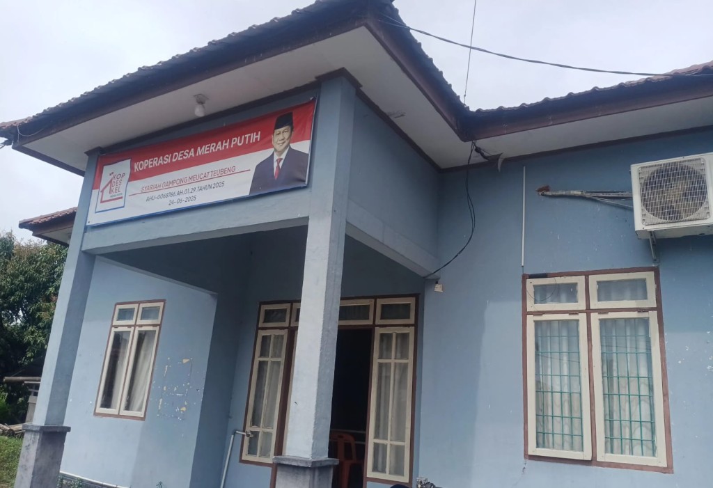 KANTOR DESA MEUCAT TEUBENG